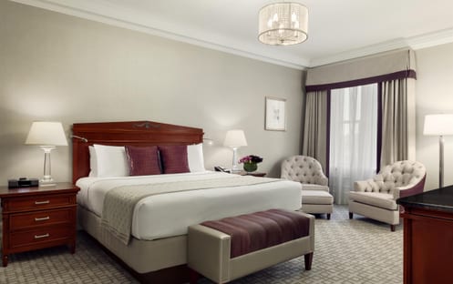 Fairmont Gold Signature Room